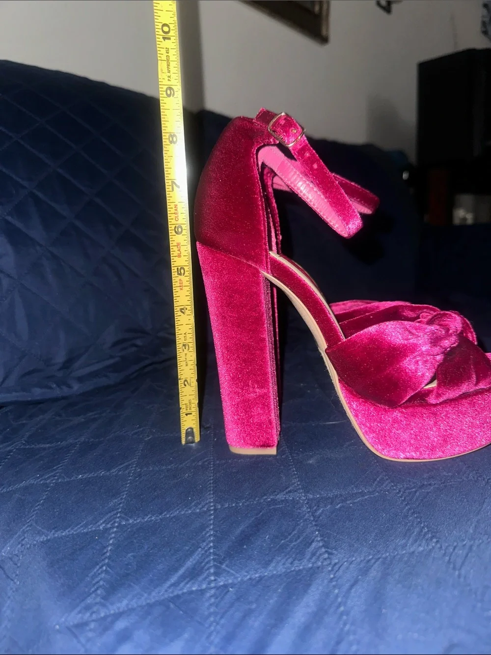 Speed Limit 98 bold fuchsia